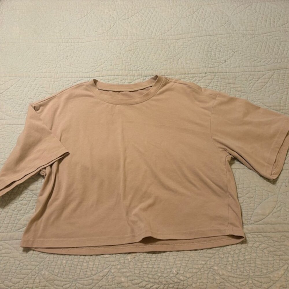 Tan Cropped T Shirt Medium